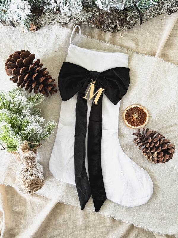 Premium linen Christmas stocking with velvet bow - black