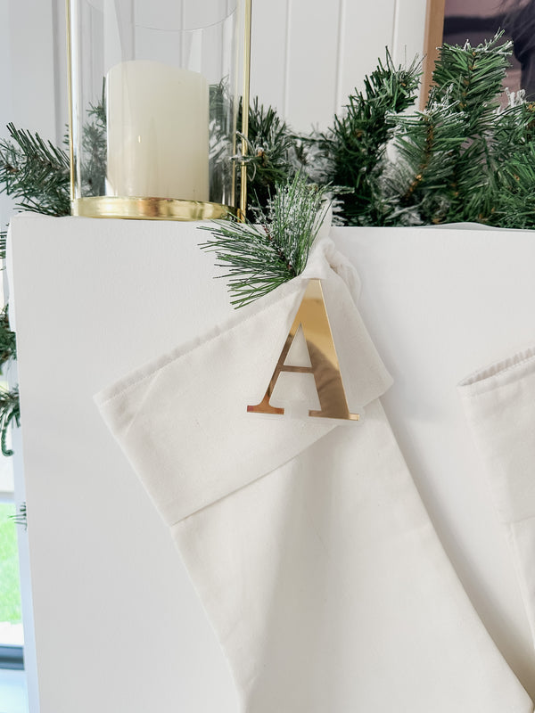 Pine bunch add-on for stockings - snowy pine