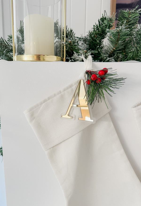 Pine bunch add-on for stockings - red berries