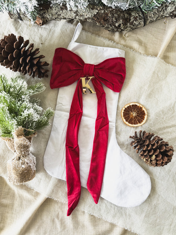 Premium linen Christmas stocking with velvet bow - red