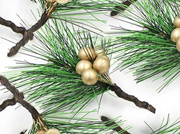 Pine bunch add-on for stockings - gold berries