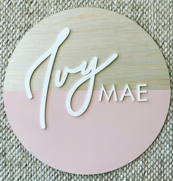“Half dipped” timber name sign