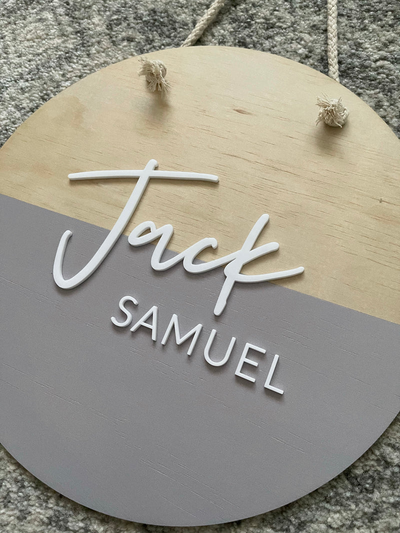 “Half dipped” timber name sign